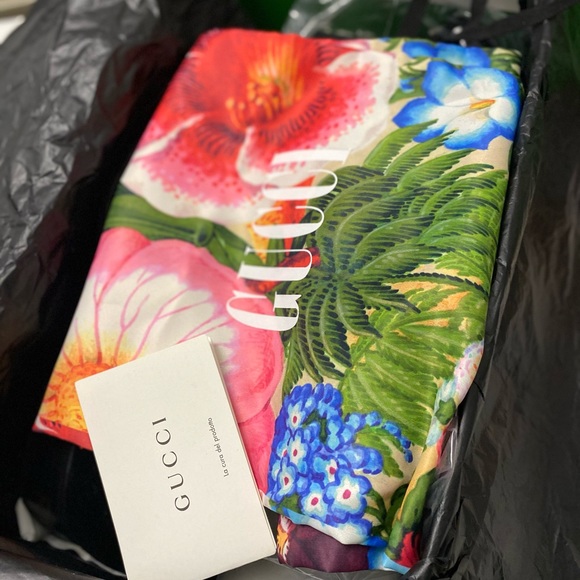 GUCCI VELLUTO MARMARA/VERNIC CRYSTAL NERO *NWT*